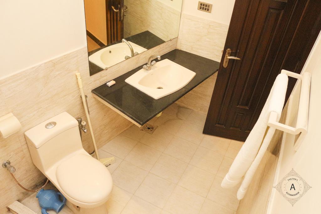 Shelton Accommodator Peshawar Esterno foto