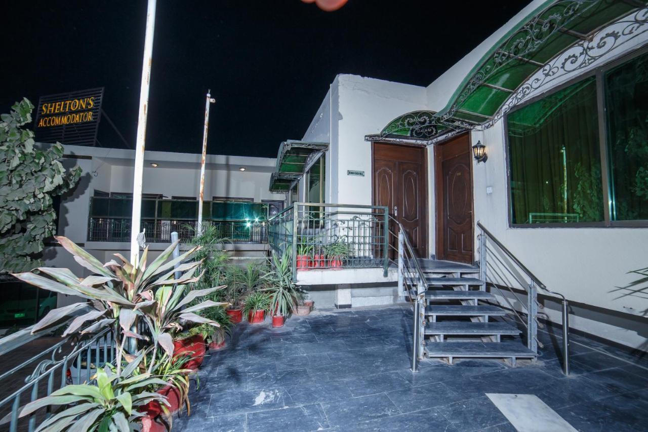 Shelton Accommodator Peshawar Esterno foto