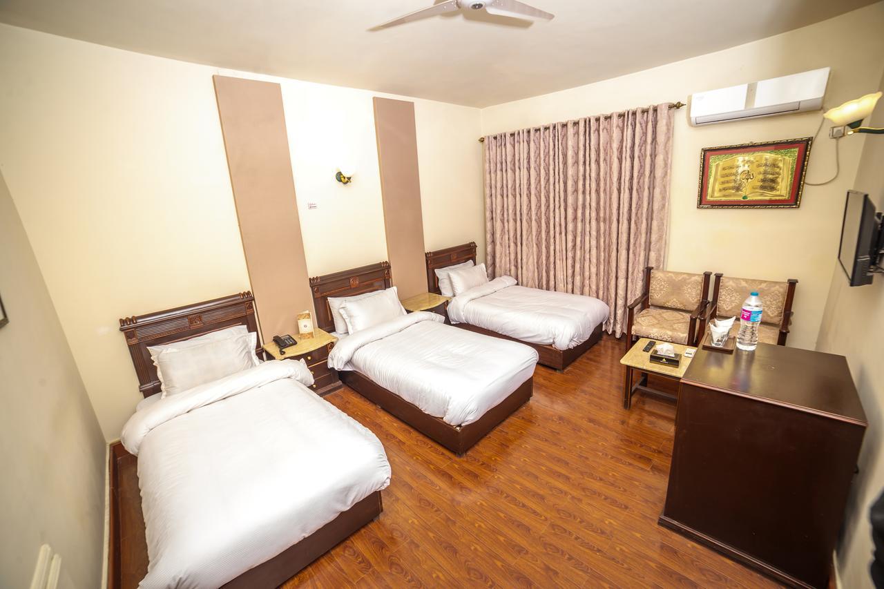 Shelton Accommodator Peshawar Esterno foto